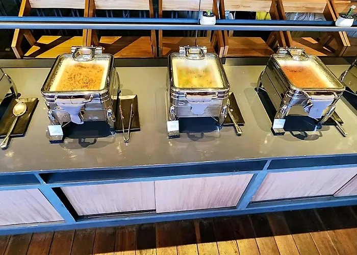 Stana Puri Gopa فندق سانور